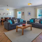 Apartament Pine Haven